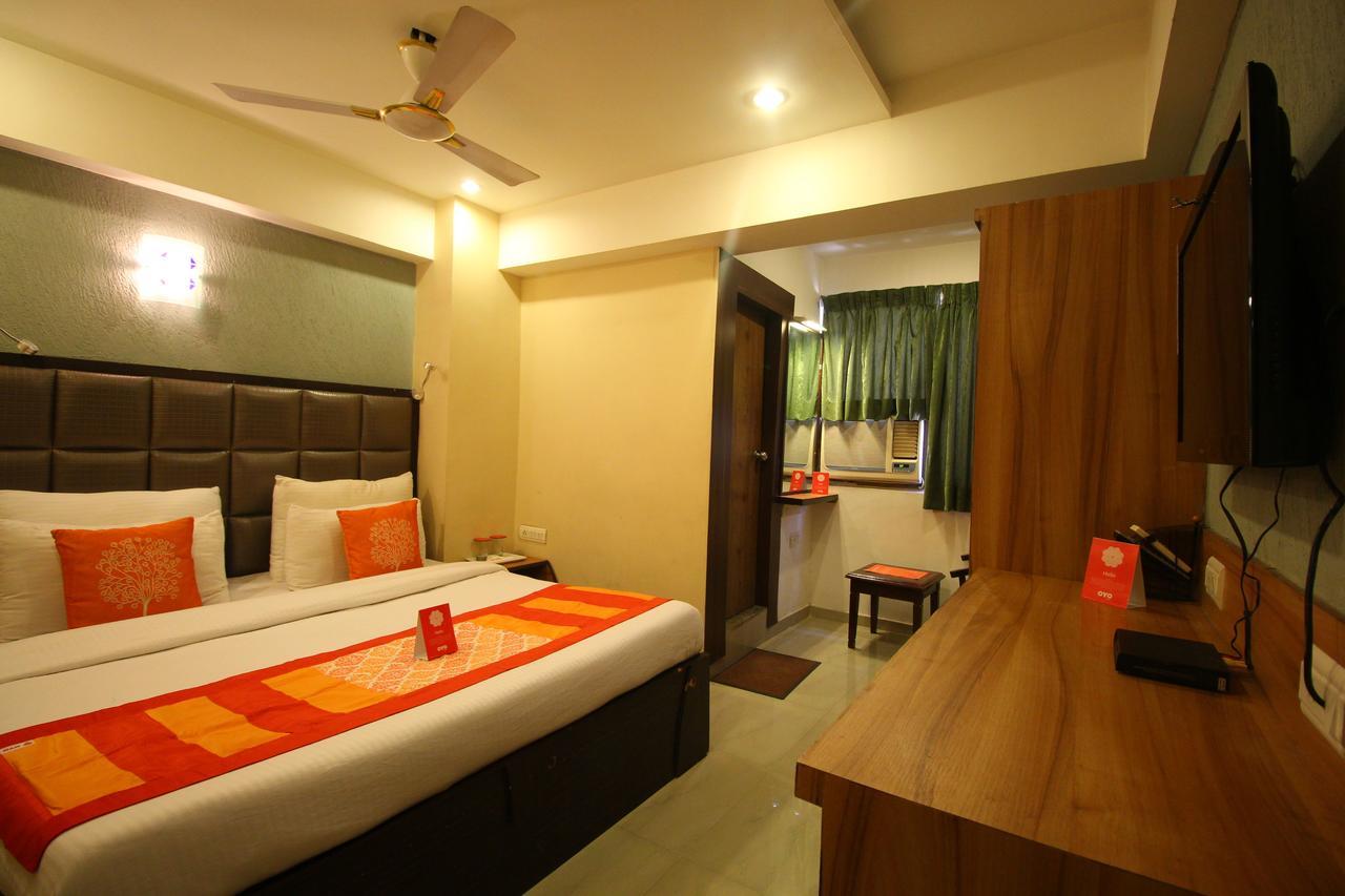 Oyo 8786 Hotel Maan Residency Ahmedabad Extérieur photo