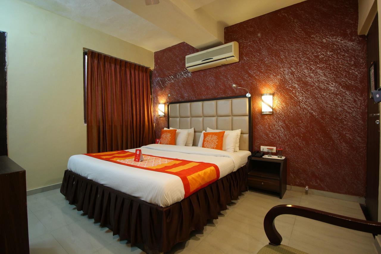 Oyo 8786 Hotel Maan Residency Ahmedabad Extérieur photo