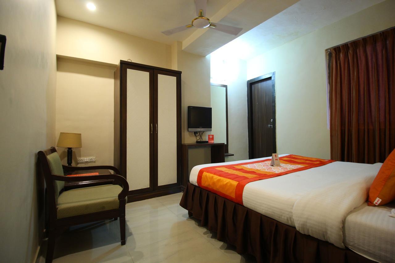 Oyo 8786 Hotel Maan Residency Ahmedabad Extérieur photo